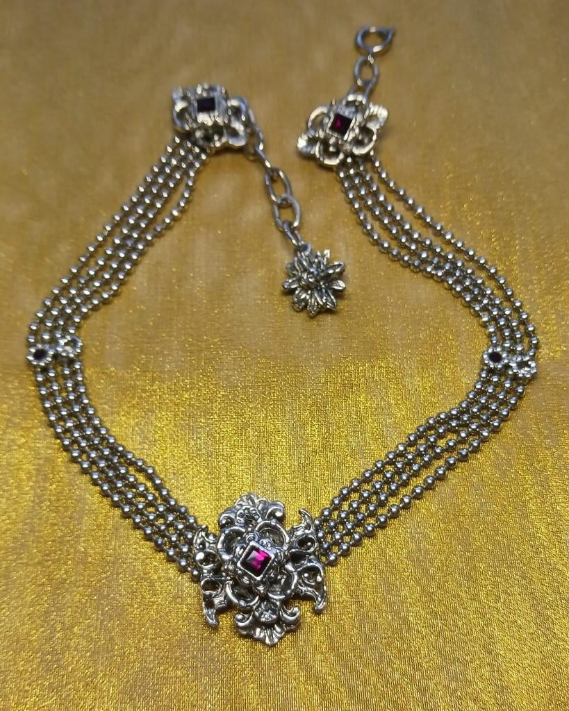 Vintage jaren 40/50 zilverkleurige Choker, Ophalen of Verzenden, Overige materialen, Ketting, Met edelsteen