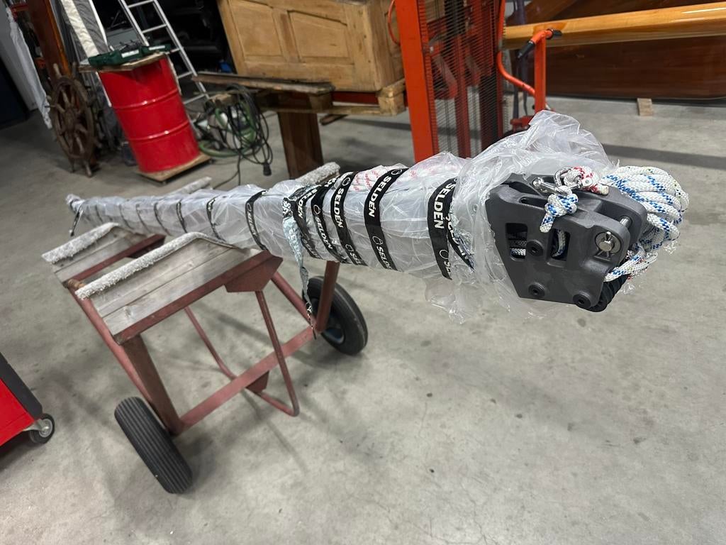 Seldén Single line reefsysteem giek B135. 365 cm, Watersport en Boten, Bootonderdelen, Ophalen of Verzenden, Nieuw, Tuigage en Masten