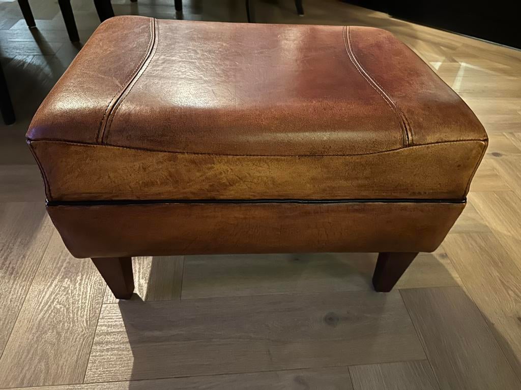 Exclusieve schapenleren hocker., Ophalen, Minder dan 50 cm, ., .