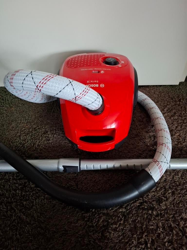Bosch Stofzuiger Serie 2 - zo goed als nieuw., Stofzuiger, Zo goed als nieuw, Minder dan 1200 watt, Ophalen