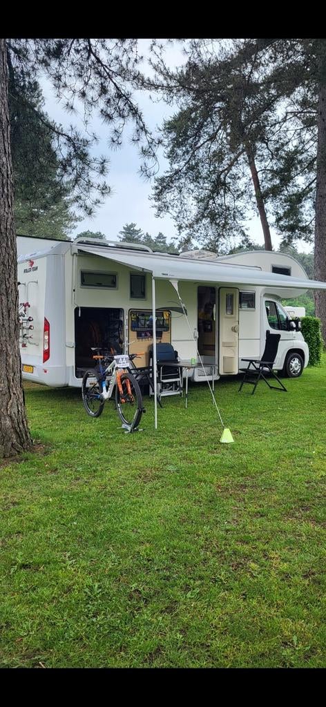 Rollerteam alkoof camper met grote garage, Caravans en Kamperen, Overige merken, Standaard zit, Alkoof, Fiat