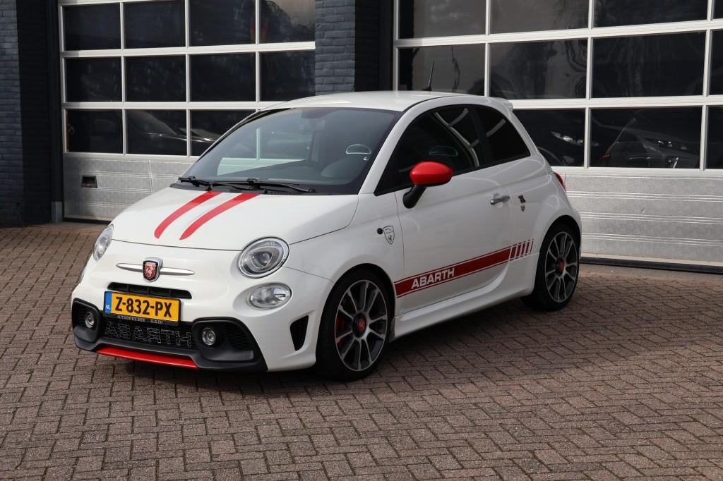 Abarth 595 TURISMO 1.4 T-JET ABARTH 595, Auto's, Voorwielaandrijving, Met garantie (alle), Wit, Handgeschakeld
