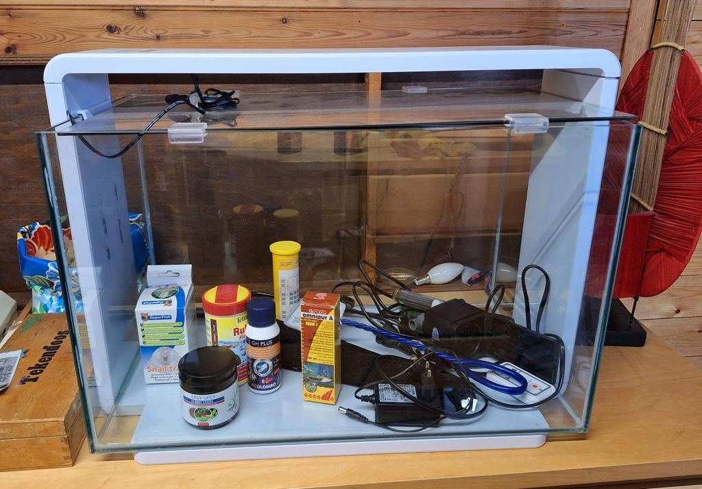 Aquarium Superfish home 65L, Dieren en Toebehoren, Vissen | Aquaria en Toebehoren, Ophalen, Gebruikt, Leeg aquarium