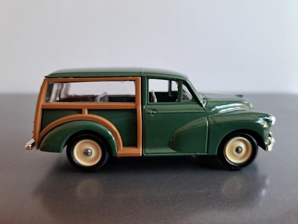 Morris Minor Traveller, 1:43, jaren 50-60, nieuw, Hobby en Vrije tijd, Modelauto's | 1:43, Ophalen of Verzenden, Nieuw, Auto, Overige merken
