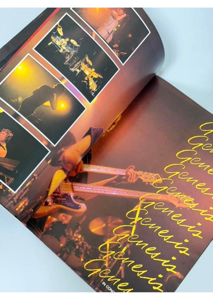 Genesis In Concert 82, European Tour Programma 1982 boekje, Ophalen of Verzenden, H, H, H