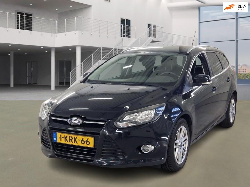 Ford Focus Wagon 1.0 Titanium NAVI PSENSOR CRUISE TREKHAAK 2, Euro 5, 125 pk, Gebruikt, Zwart