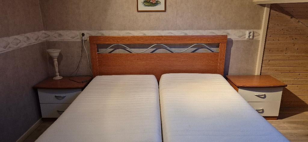 Kingston bed met elektrisch onderstel, Huis en Inrichting, Slaapkamer | Bedden, Ophalen, Gebruikt, Bruin, Tweepersoons