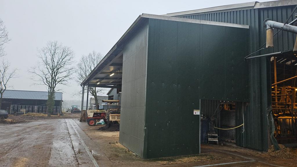 Stalen constructie schuur voerkuiken Lely Vector, Ophalen