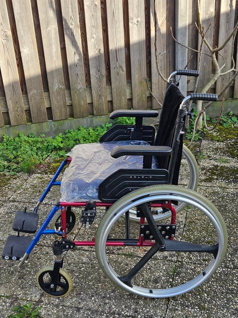 Mooie rolstoel () uitstekend, Ophalen of Verzenden, Zo goed als nieuw, Duwrolstoel