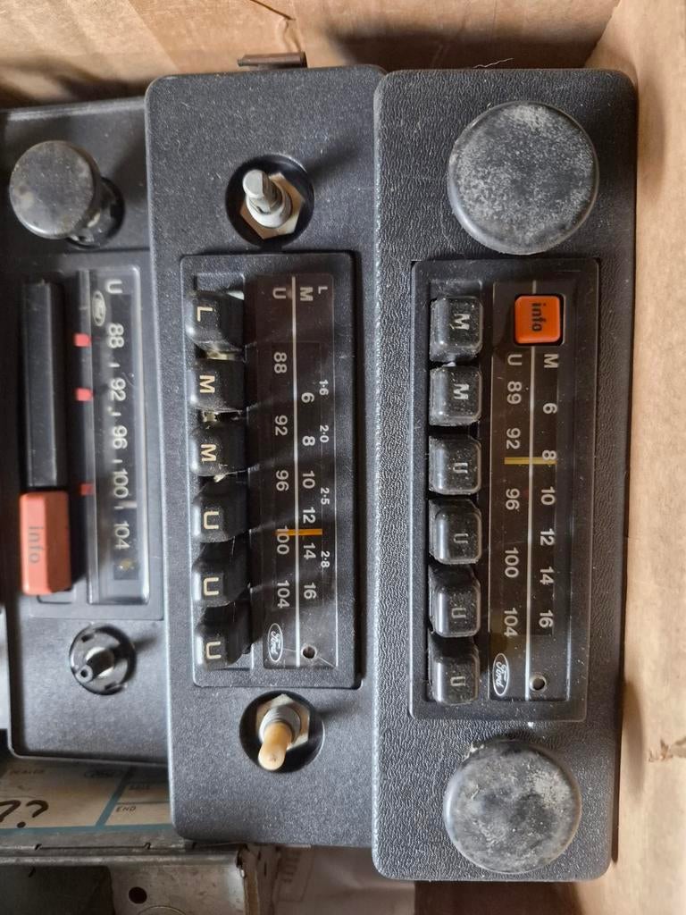 Ford autoradio's oldtimer, Ophalen of Verzenden
