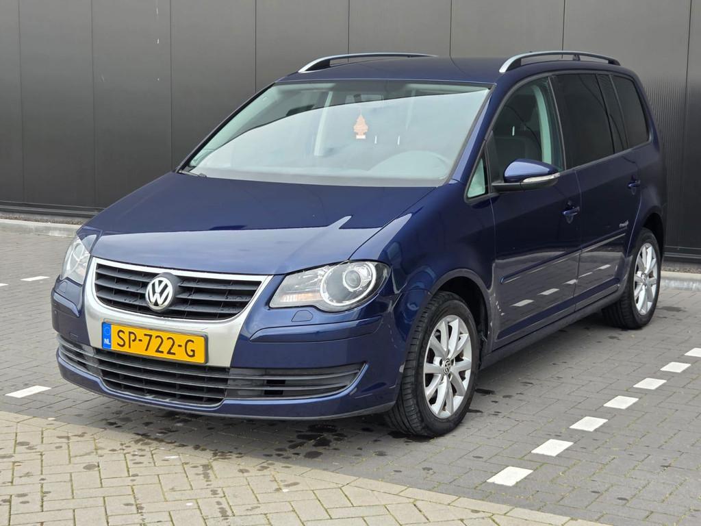 Volkswagen Touran 1.6 Trendline, Voorwielaandrijving, Gebruikt, 4 cilinders, Blauw
