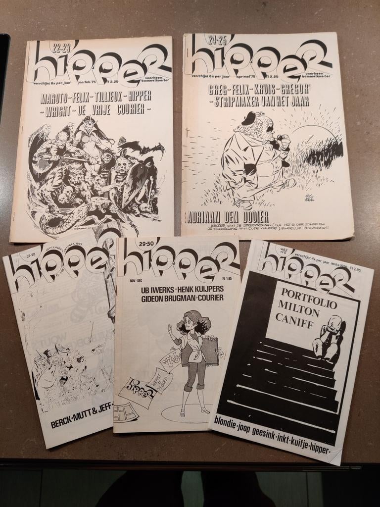 Hipper stripboeken 1975/1976 - 5 stuks, Meerdere stripboeken, Ophalen of Verzenden, Gelezen