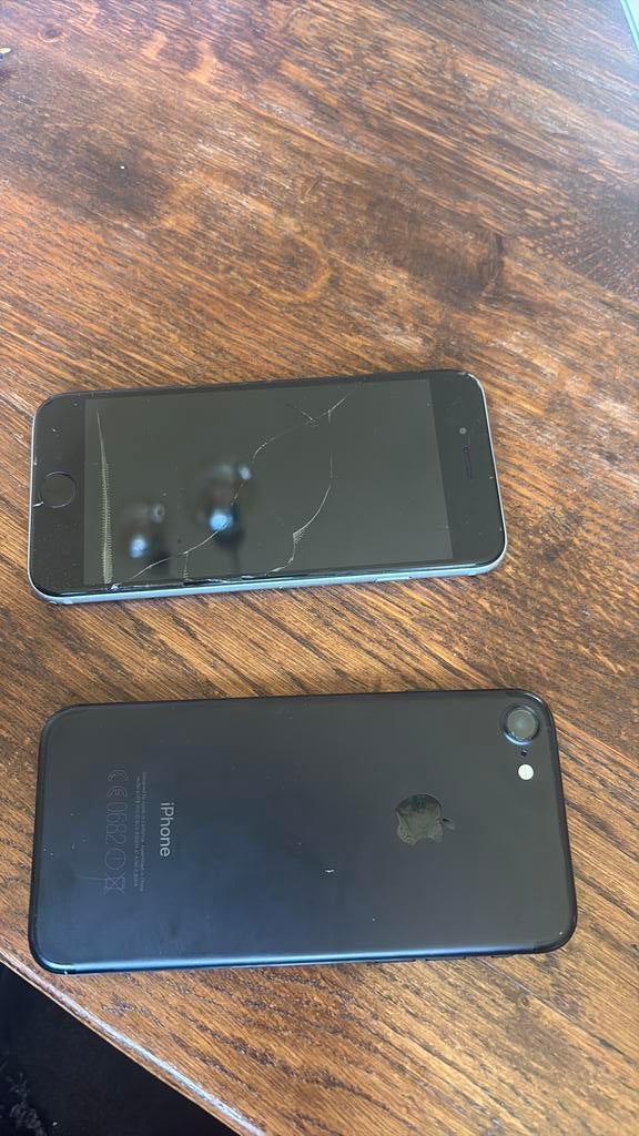 2 kapote iphones (voor onderdelen), Ophalen of Verzenden, Zo goed als nieuw, 64 GB