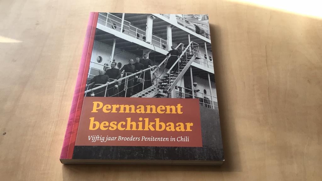 Permanent beschikbaar - vijftig jaar Broeders Penitenten in, Ophalen of Verzenden, Zo goed als nieuw