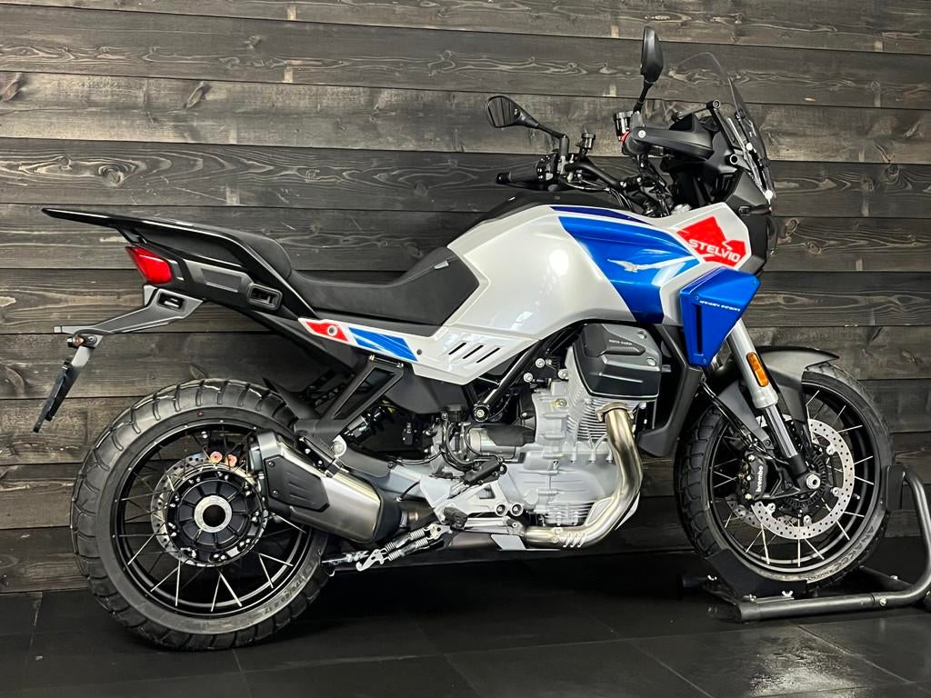Moto Guzzi V100 STELVIO DUECENTO TRIBUTO (bj 2026), Bedrijf, Meer dan 35 kW, Toermotor, 1042 cc
