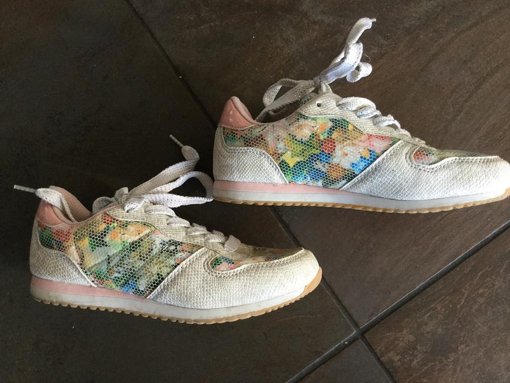 EUROPE KIDS gympen maat 32, Gebruikt, Meisje, Schoenen, Ophalen of Verzenden