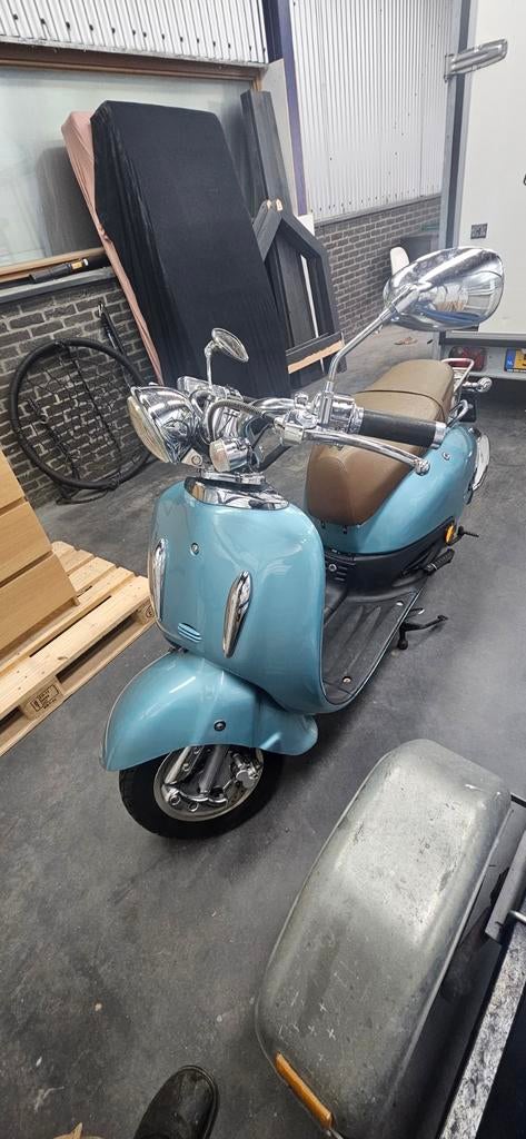 Te koop scooter motermania snorfiets, Fietsen en Brommers, Snorfietsen en Snorscooters, Gebruikt, Benzine, Ophalen, Overige merken