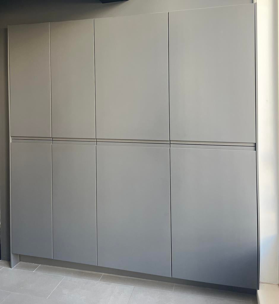 Complete donkergrijze IKEA keuken met matlak fronten, Ophalen, Gebruikt, Hoekkeuken, Greeploos