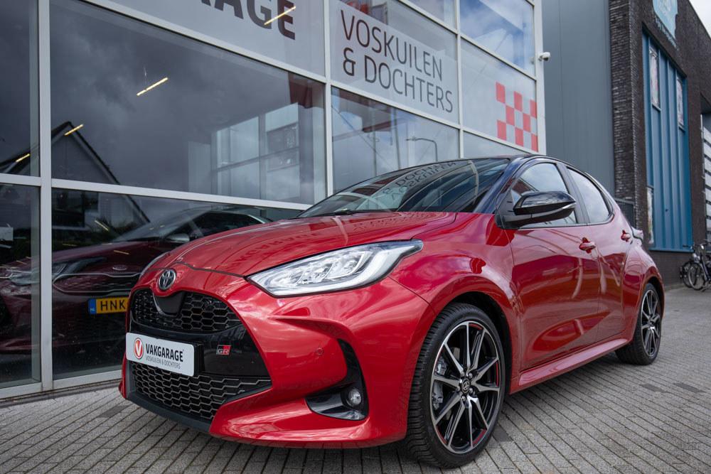 Toyota Yaris 1.5 Hybrid GR Sport |Panoramadak | Stoelverwarm, 12 maanden, Gebruikt, Zwart, 116 pk
