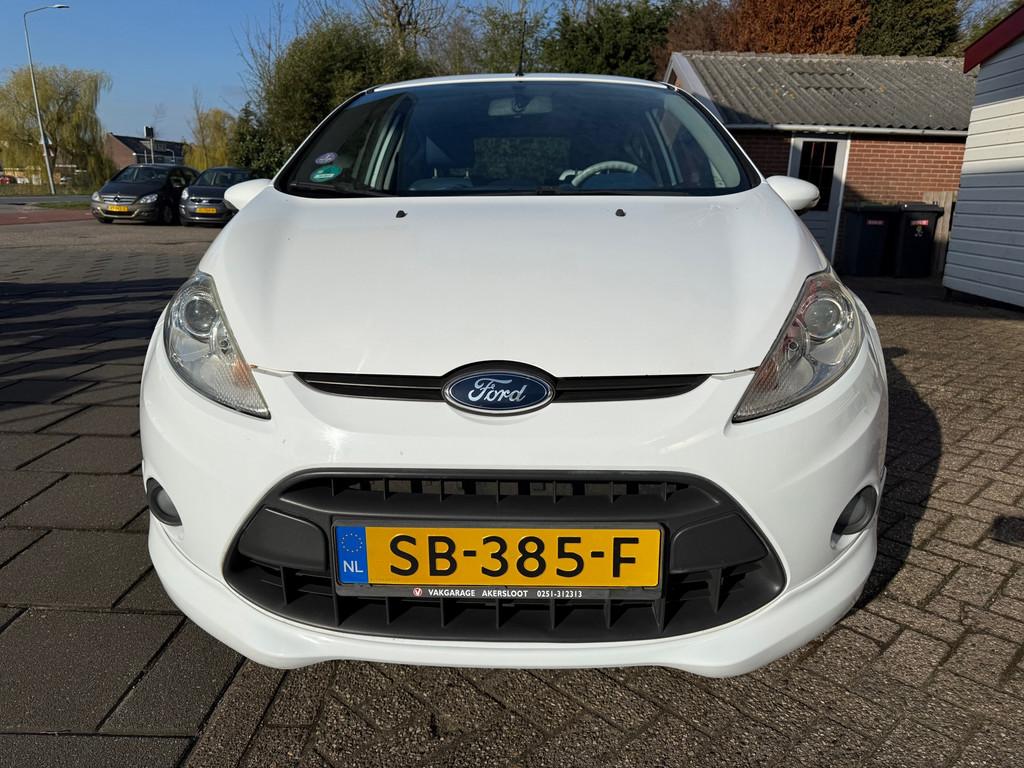 Ford Fiesta 1.4 ST - Line Ghia / Parkeersensoren / Bluetooth, Voorwielaandrijving, Euro 5, Gebruikt, 4 cilinders