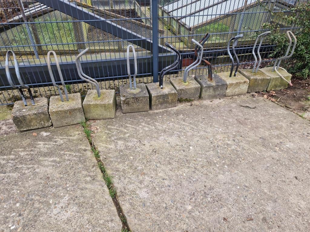 10 fiets rekken, Ophalen, IJzer