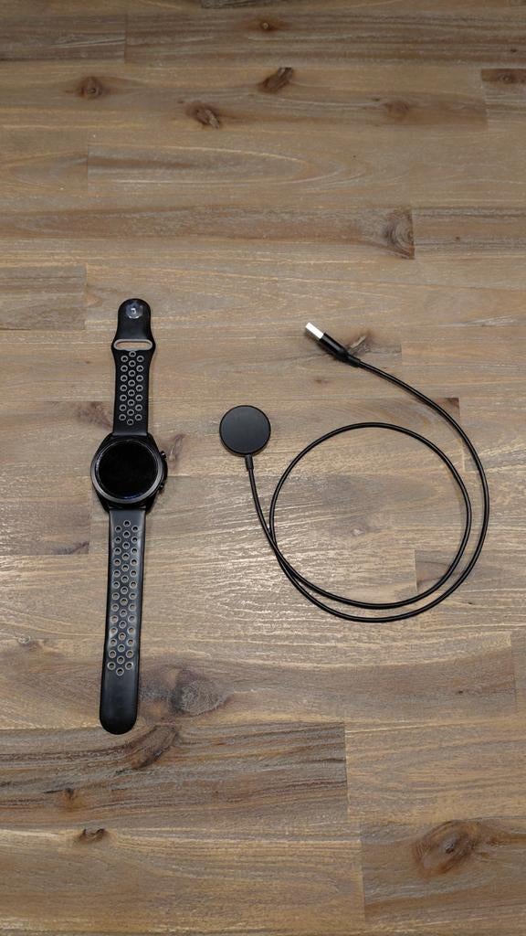 Samsung Galaxy Watch 3 + Oplader, Sieraden, Tassen en Uiterlijk, Smartwatches, Zwart, Samsung ⌚️, Ophalen of Verzenden, Zo goed als nieuw