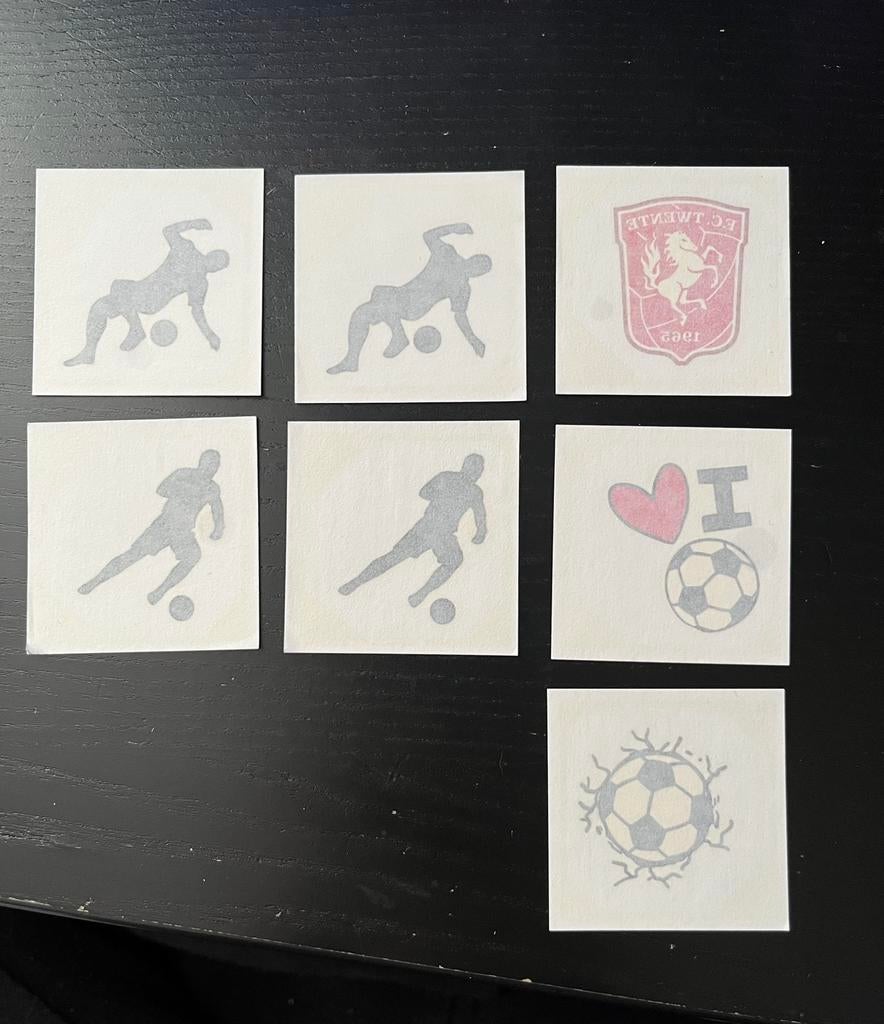 Plus voetbal plaatjes tattoos, Plus, Ophalen