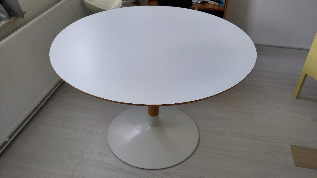 Ronde eettafel wit, Huis en Inrichting, Tafels | Eettafels, Ophalen, Rond, Zo goed als nieuw, Vier personen