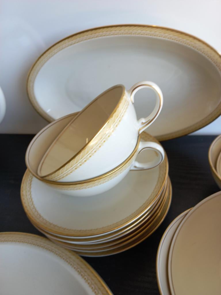 Elegant 6-delig servies met gouden rand, Antiek en Kunst, Ophalen of Verzenden