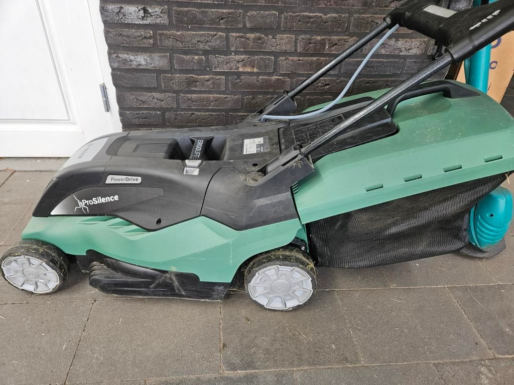 Bosch Advanced Rotak 650 Grasmaaier + Kantenmaai, Ophalen, Gebruikt, Elektrische grasmaaier, Opvangzak
