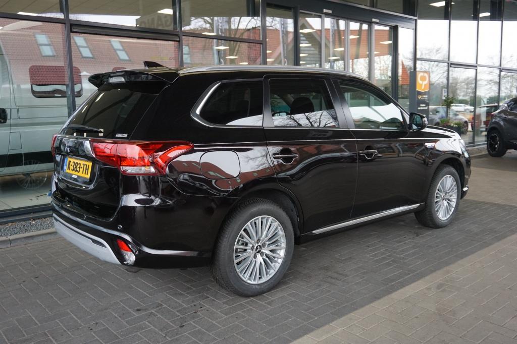 Mitsubishi Outlander 2.4 PHEV Pure+ | Carplay | Stoelverwarm, 12 maanden, Euro 6, 4 cilinders, Origineel Nederlands
