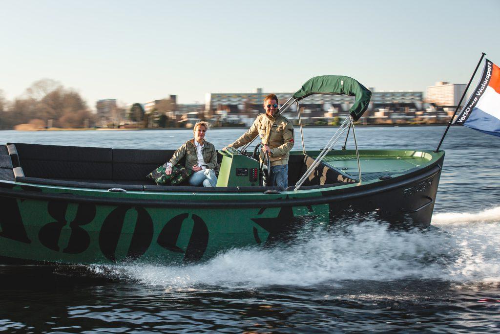 Triple X800 army Edition (bj 2026), 70 pk of meer, 6 meter of meer, Info@verschuurwatersport.nl, Herenweg 10 a Rijnsaterwoude