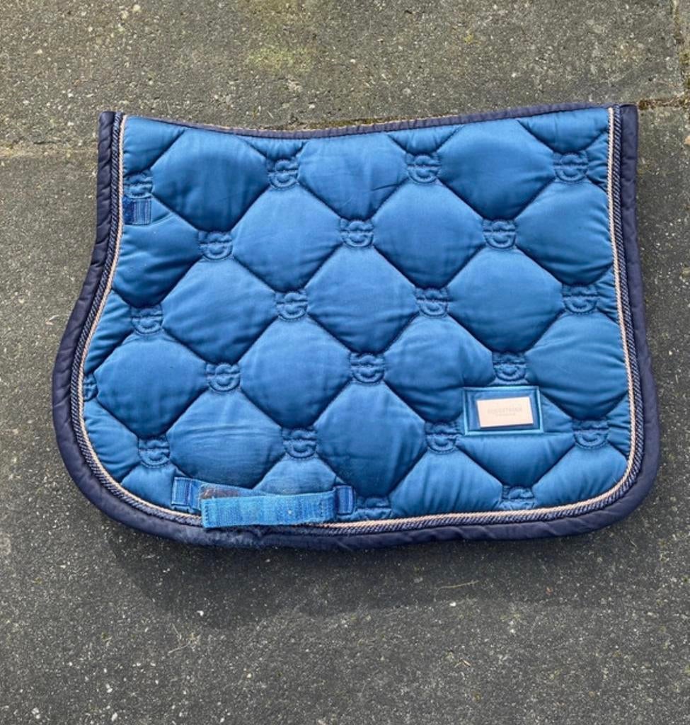 Equestrian Stockholm monaco blue saddle pad, Dieren en Toebehoren, Ophalen of Verzenden, Zo goed als nieuw