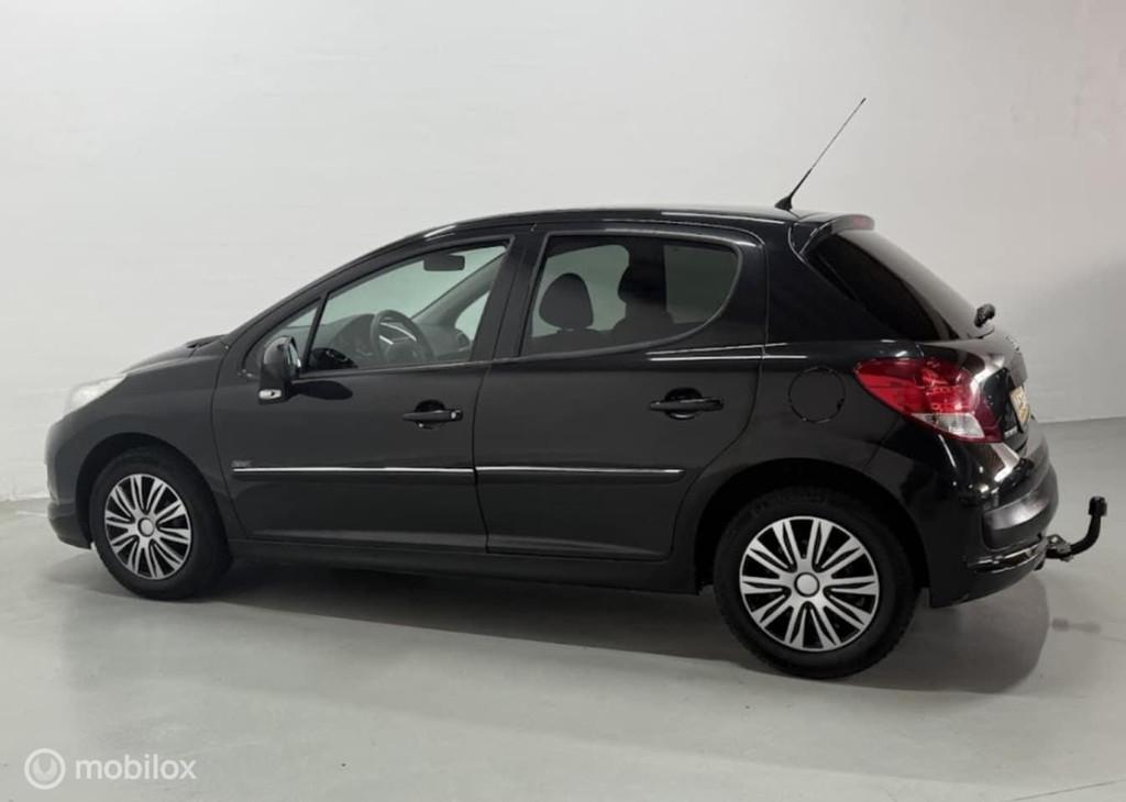 Peugeot 207 1.6 VTi Sportium | AIRCO | TREKHAAK, Euro 5, Gebruikt, Zwart, Origineel Nederlands