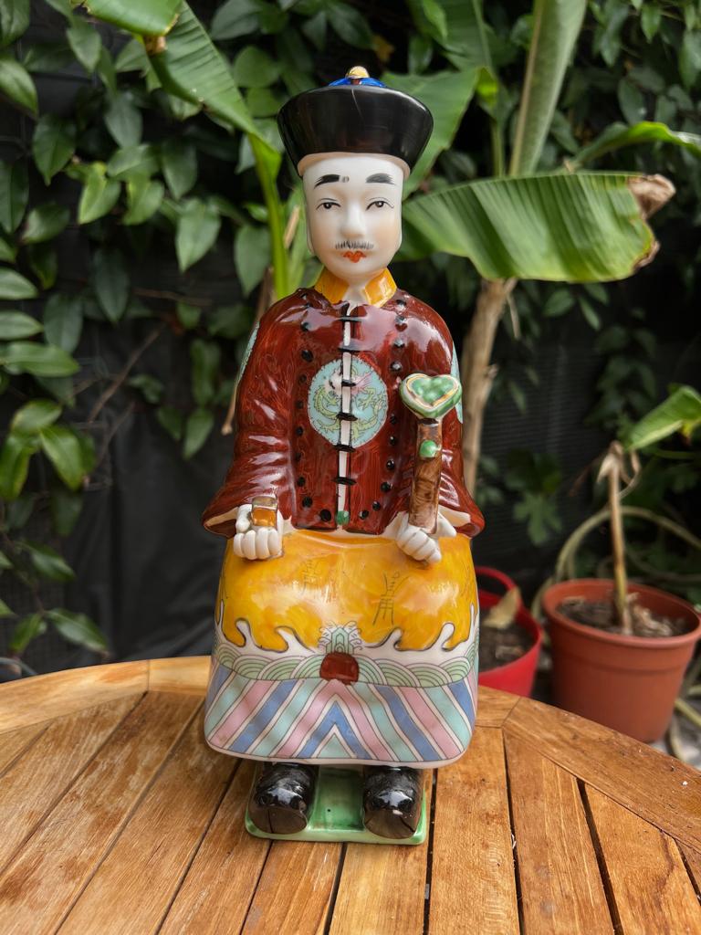 Chinese keizer porselein beeld Chinees aziatisch 27 cm, Ophalen of Verzenden, Zo goed als nieuw, Mens