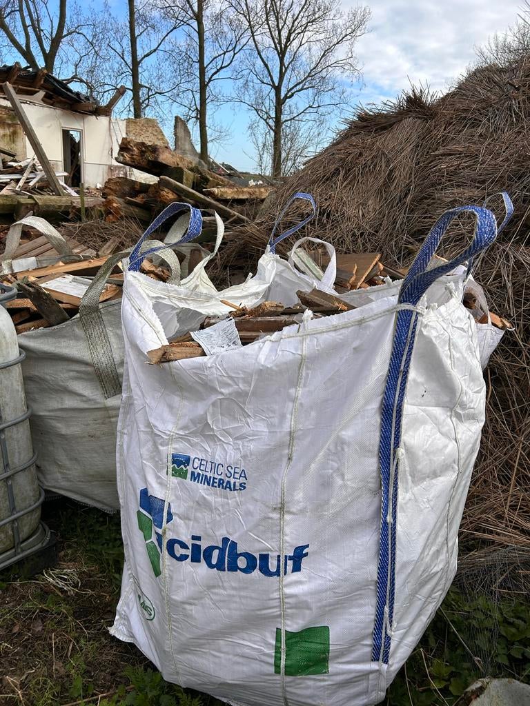 GRATIS: Sloophout/ brandhout in big bags afhalen in Dronryp, Minder dan 3 m³, Ophalen, Overige houtsoorten