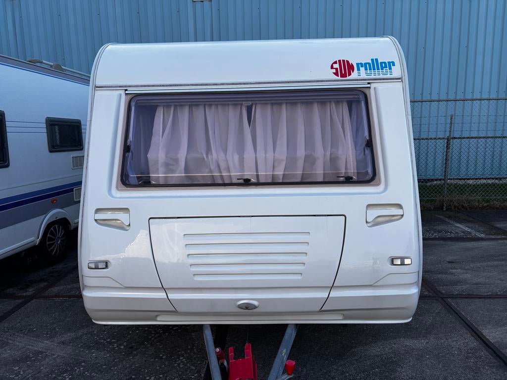 Sun roller 470 kmfe  met 3 persoons stapelbed en airco, Caravans en Kamperen, Caravans, Overige merken, Stapelbed, Schokbreker
