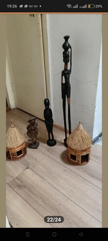 Afrikaanse houtgesneden beelden, Ophalen