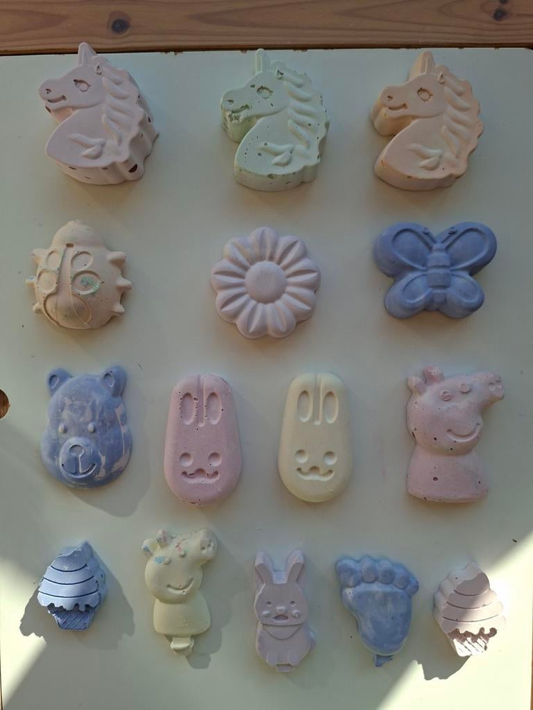 Stoepkrijt in leuke vormen en kleuren, Ophalen of Verzenden, Zo goed als nieuw