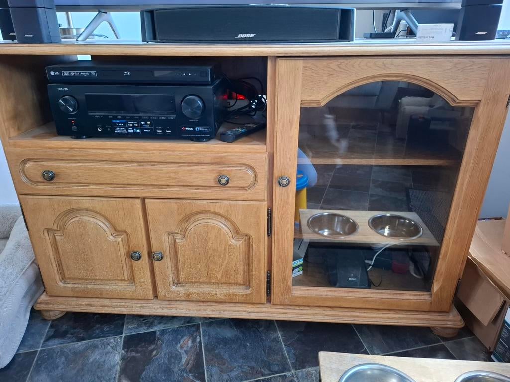 Licht massief eiken tv meubel GRATIS, Huis en Inrichting, Kasten | Televisiemeubels, Ophalen, Gebruikt, 100 tot 150 cm, Eikenhout