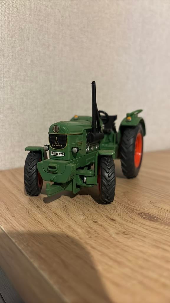Deutz 9005 siku 1:32, Ophalen of Verzenden, Zo goed als nieuw, Tractor of Landbouw, SIKU