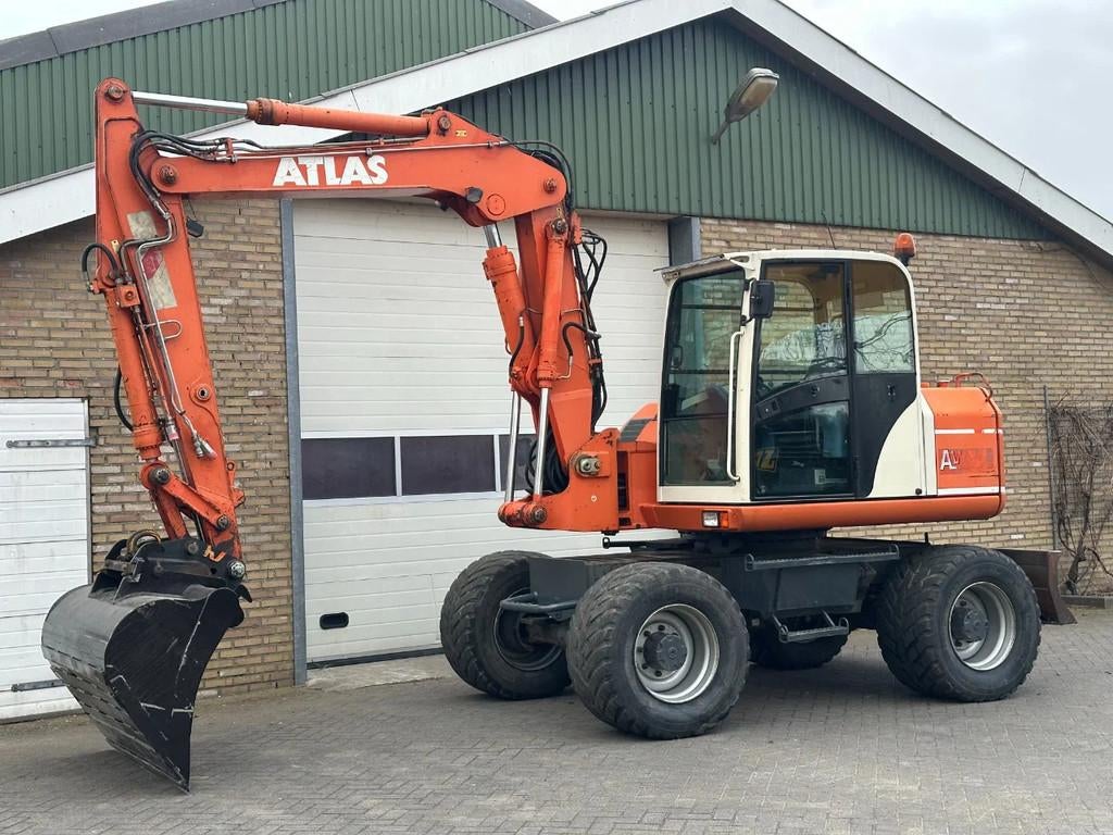 Atlas 1104 (bj 2001), Graafmachine