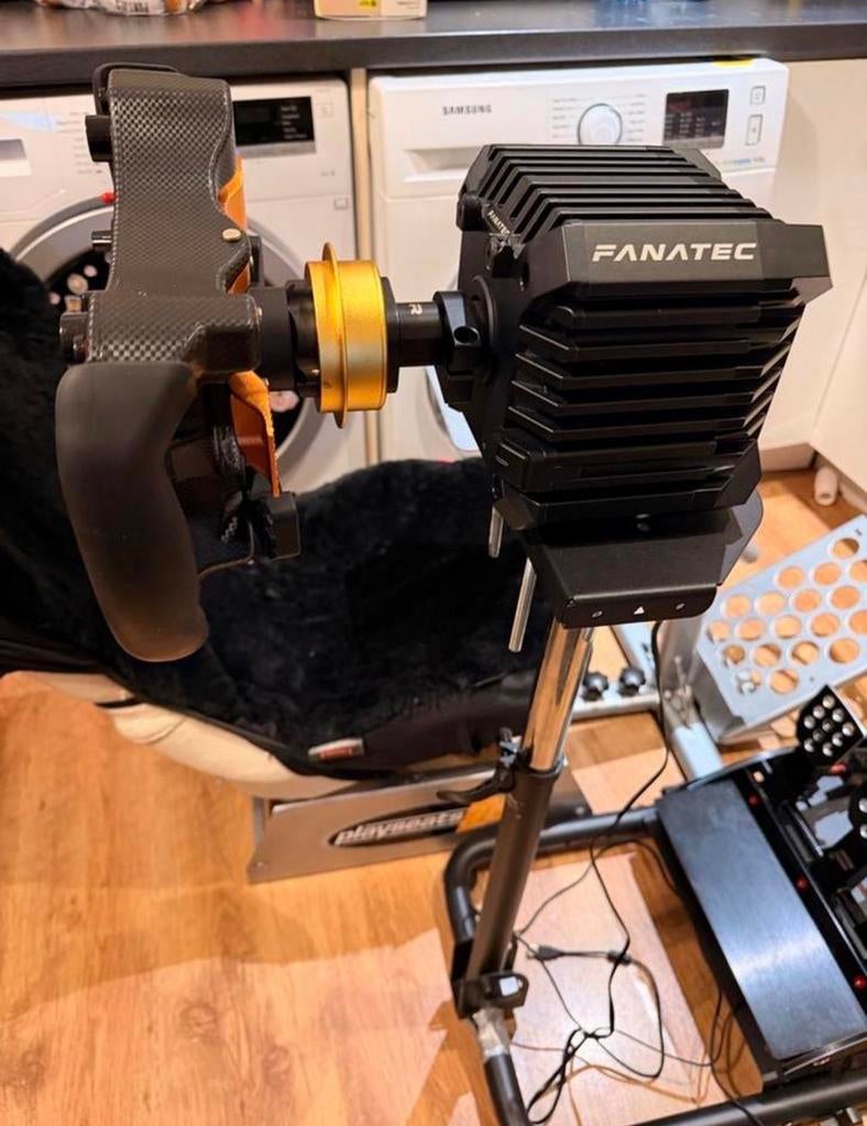 Fanatec CSL DD 8Nm Sim Racing + McLaren GT3 + Pedals, Ophalen, 1 speler, Racen en Vliegen, Zo goed als nieuw