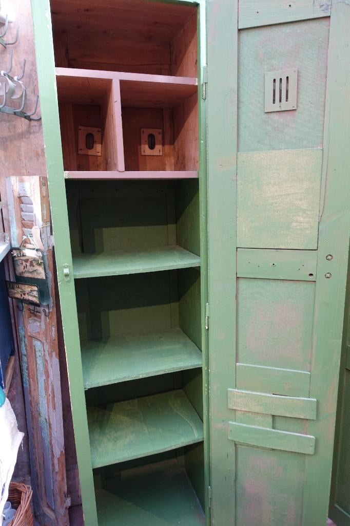 Dubbele Locker kast van hout, Ophalen, Gebruikt, Stoer/brocante