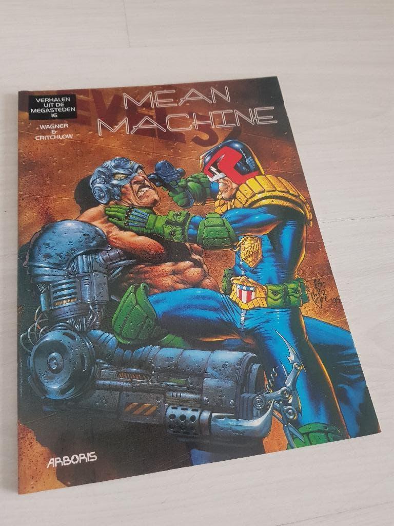 Judge Dredd, Boeken, Gelezen, Eén stripboek, Ophalen of Verzenden, John Wagner