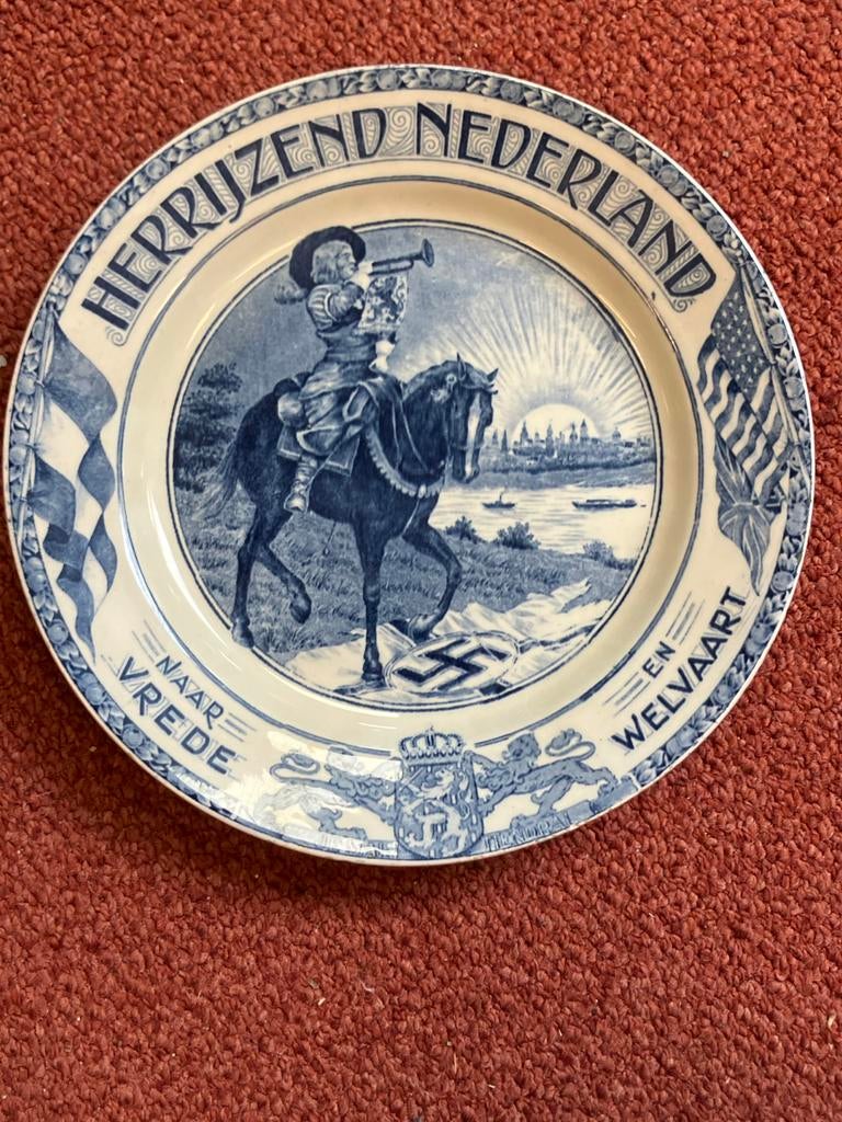 Oorlogsherdenkingsbord 'Herrijzend Nederland' - Schotte, Antiek en Kunst, Ophalen of Verzenden