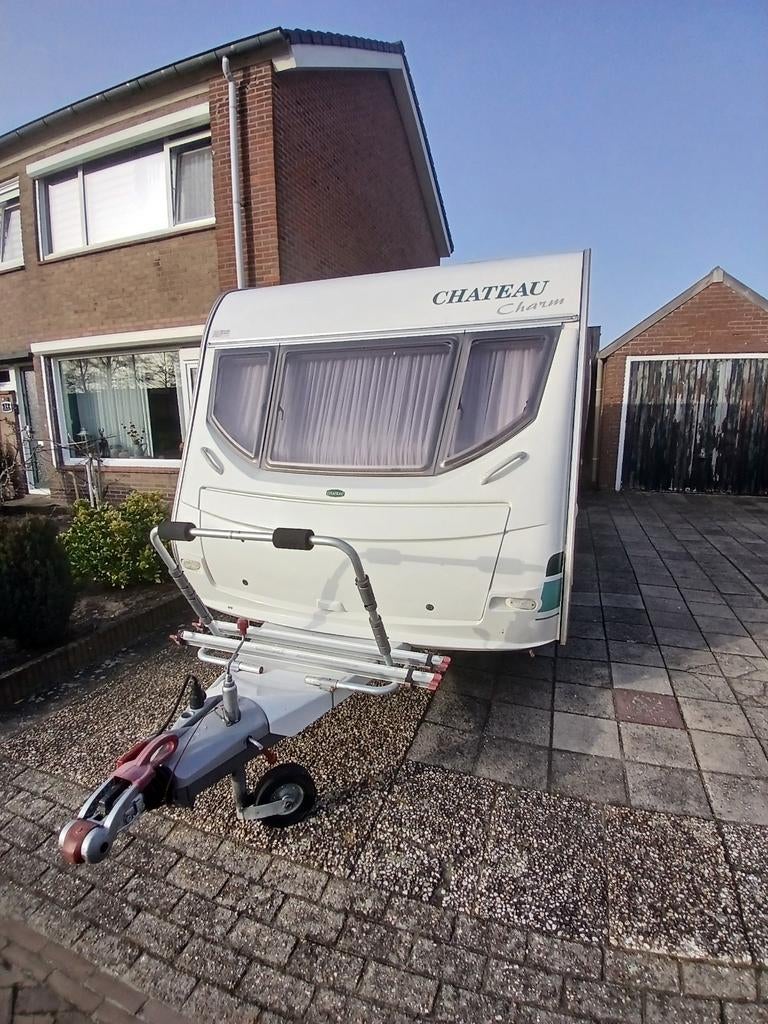 Te koop caravan chateau calista 450, Chateau, Rondzit, Particulier, Luifel