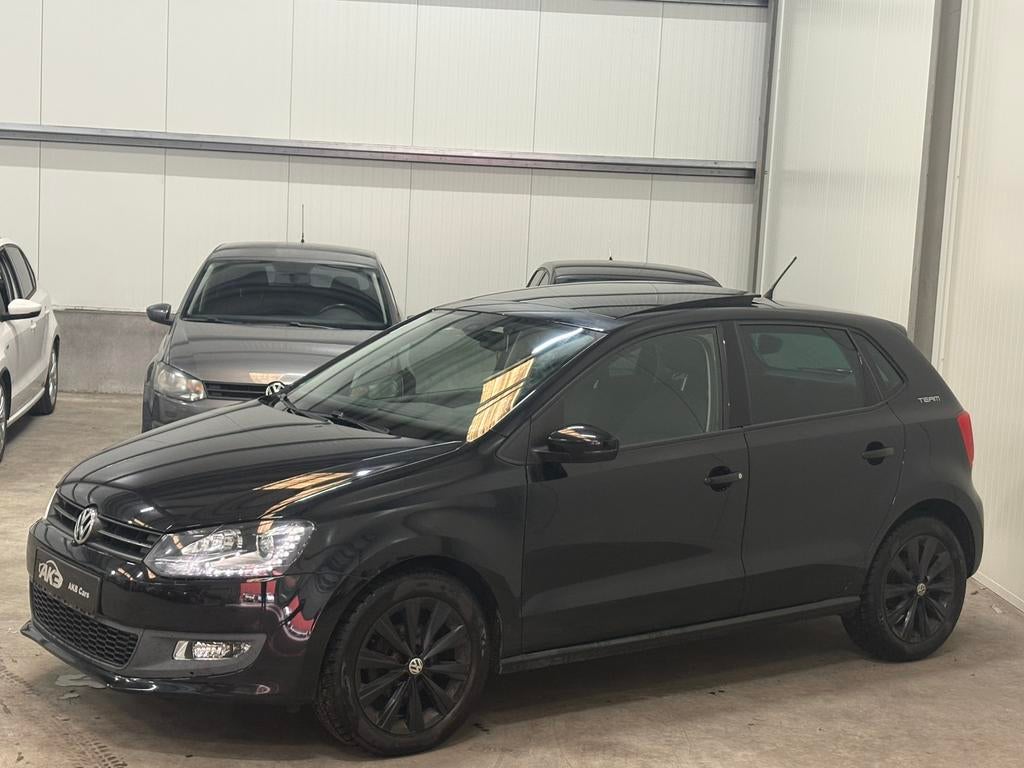 Volkswagen Polo /105PK/PANO/CRUISE/LED/STOELVER/SENSOR/NWAPK, Auto's, Volkswagen, Stof, Metallic lak, Zwart, 4 cilinders
