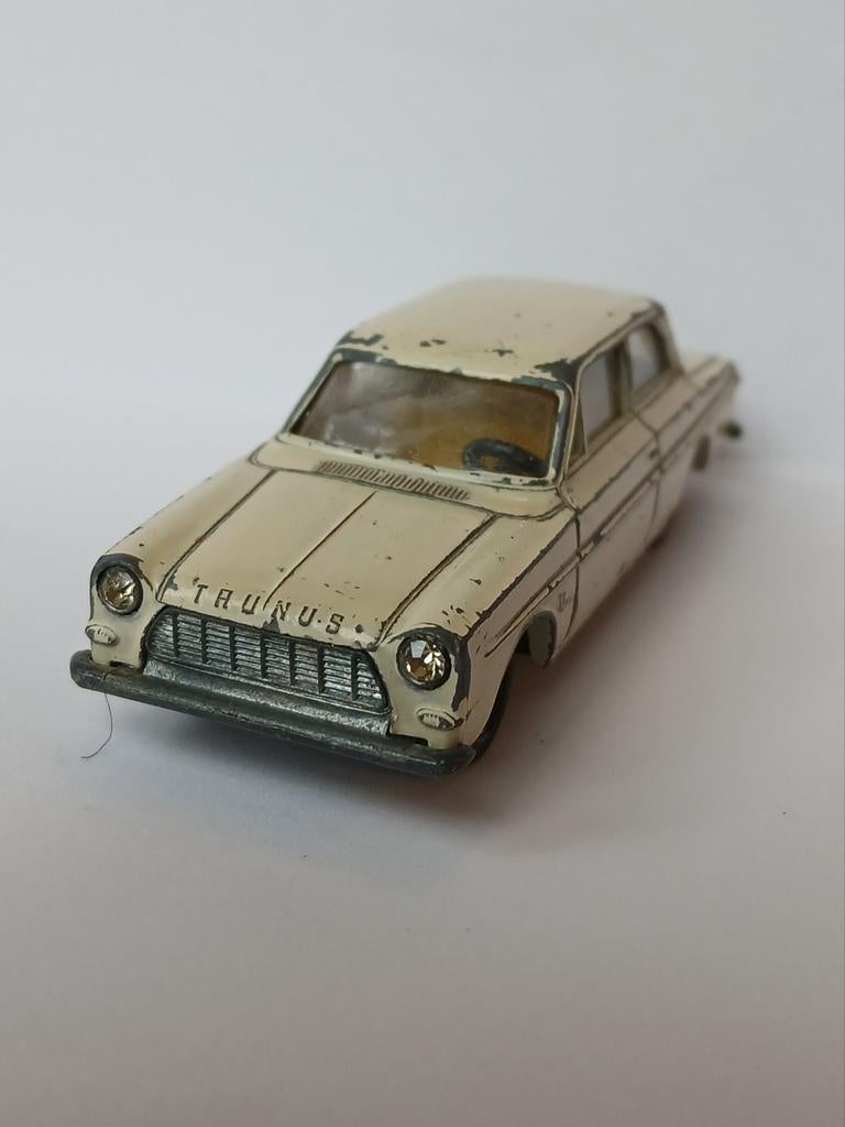 Siku V203 Ford Taunus M12, Ophalen of Verzenden, Gebruikt