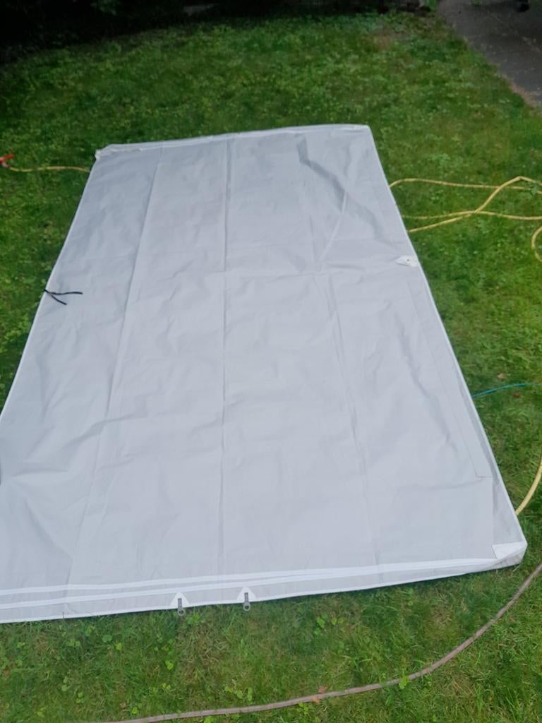 Isabella luifel voor aan de voortent, Ophalen, Zo goed als nieuw